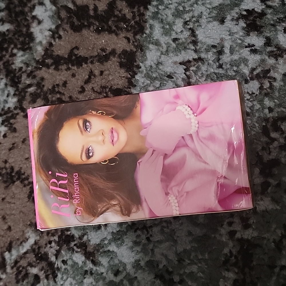 Riri perfume
